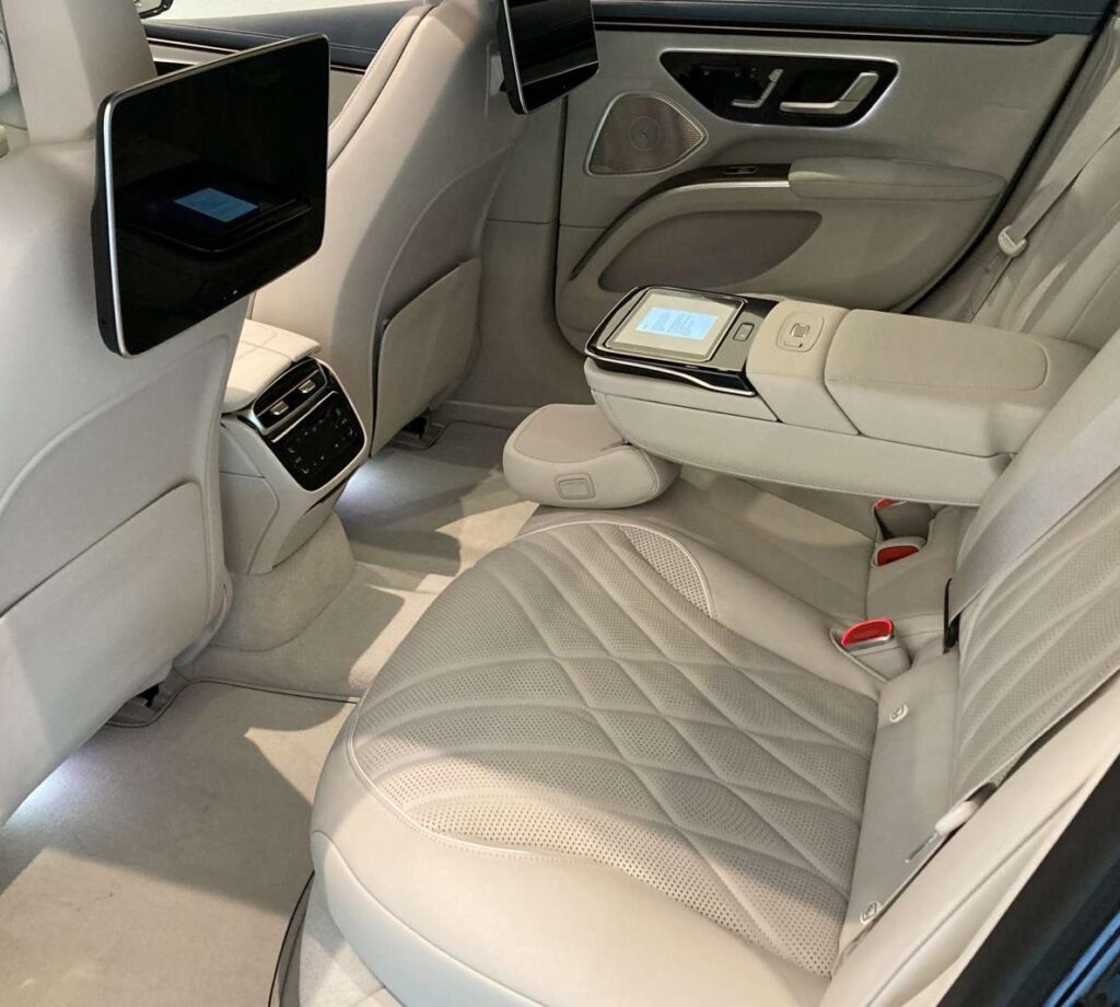 PHOTO-2025-10-07-14-15-22 (3)